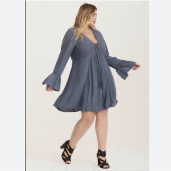 Torrid Slate Blue Lace Up Boho Slit Bell Sleeve Gauze Dress Lined Size 4X - Picture 1 of 8